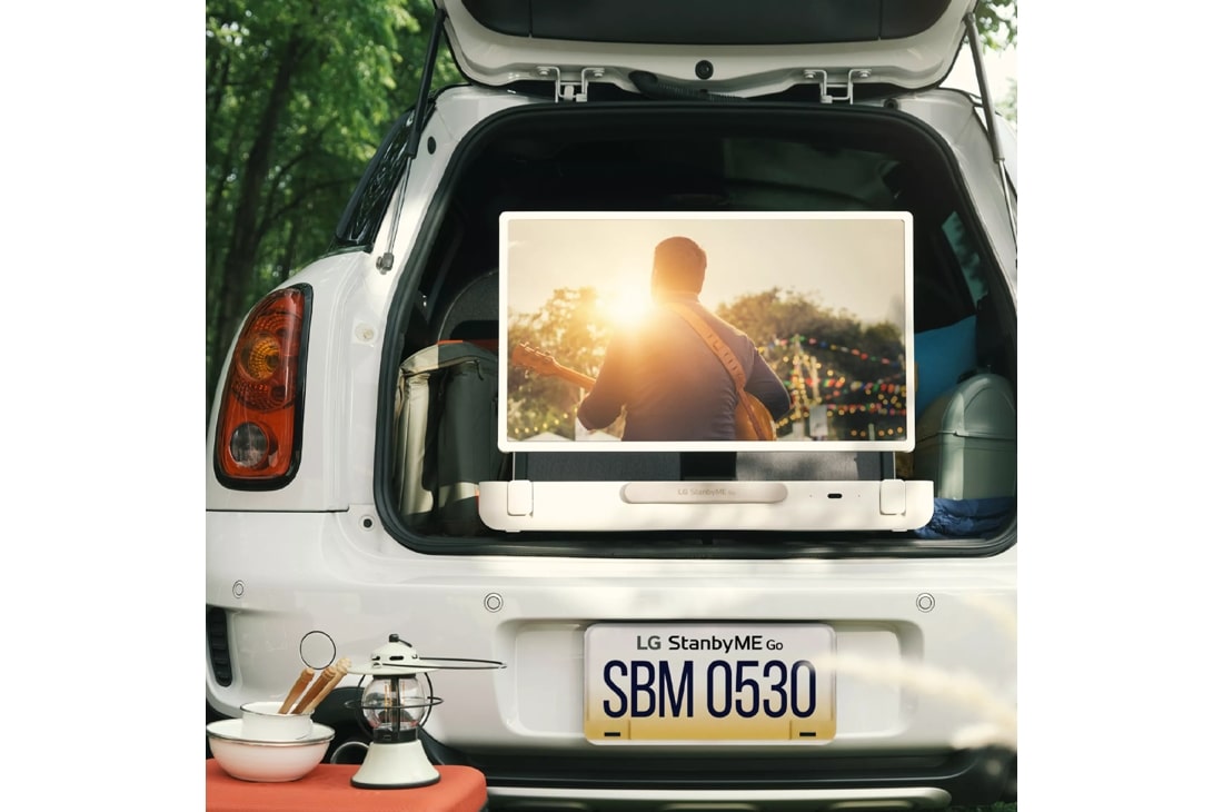 LG StanbyME Go - 27" Portable Smart Screen Briefcase Design Wireless, Built-in Battery & Touch Control