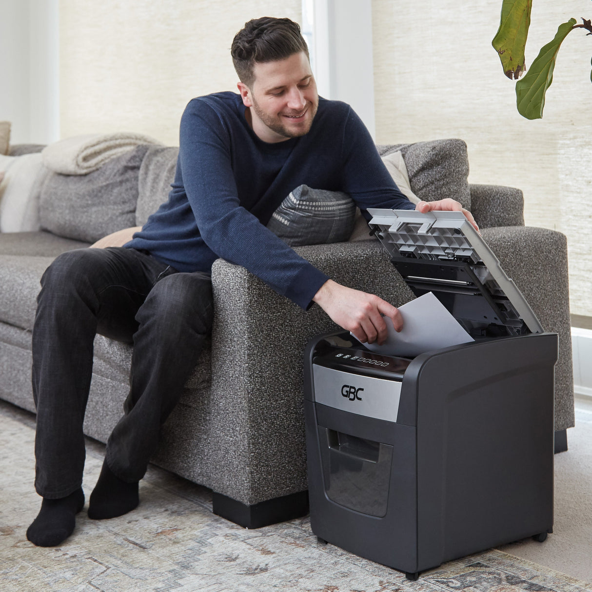 Image of GBC 100M Personal Autofeed+ Shredder