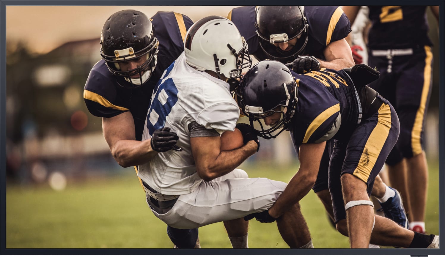 Samsung BHT Series QLED 4K UHD HDR Pro Digital Signage 65" Display